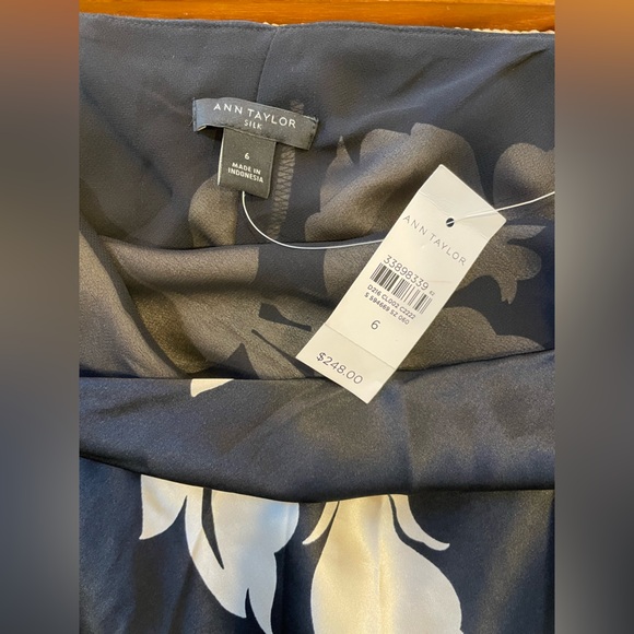 NWT Sold Out Silk Floral Cowl Neck Dress from Ann Taylor - Picture 4 of 4